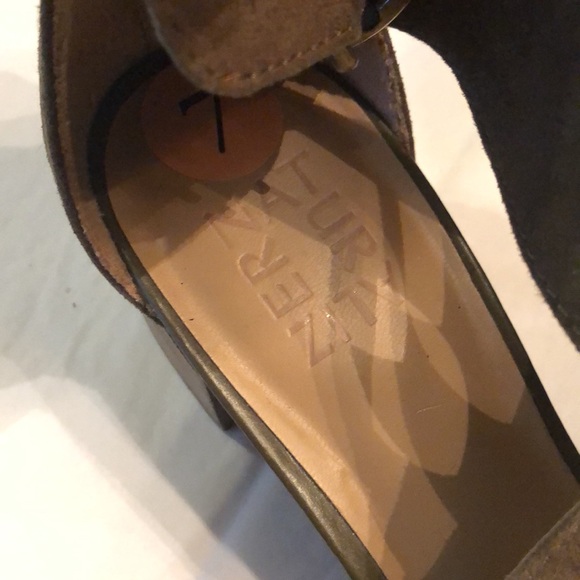 Naturalizer low stacked heel wide criss cross ankle strap faux suede sandals - Picture 8 of 12